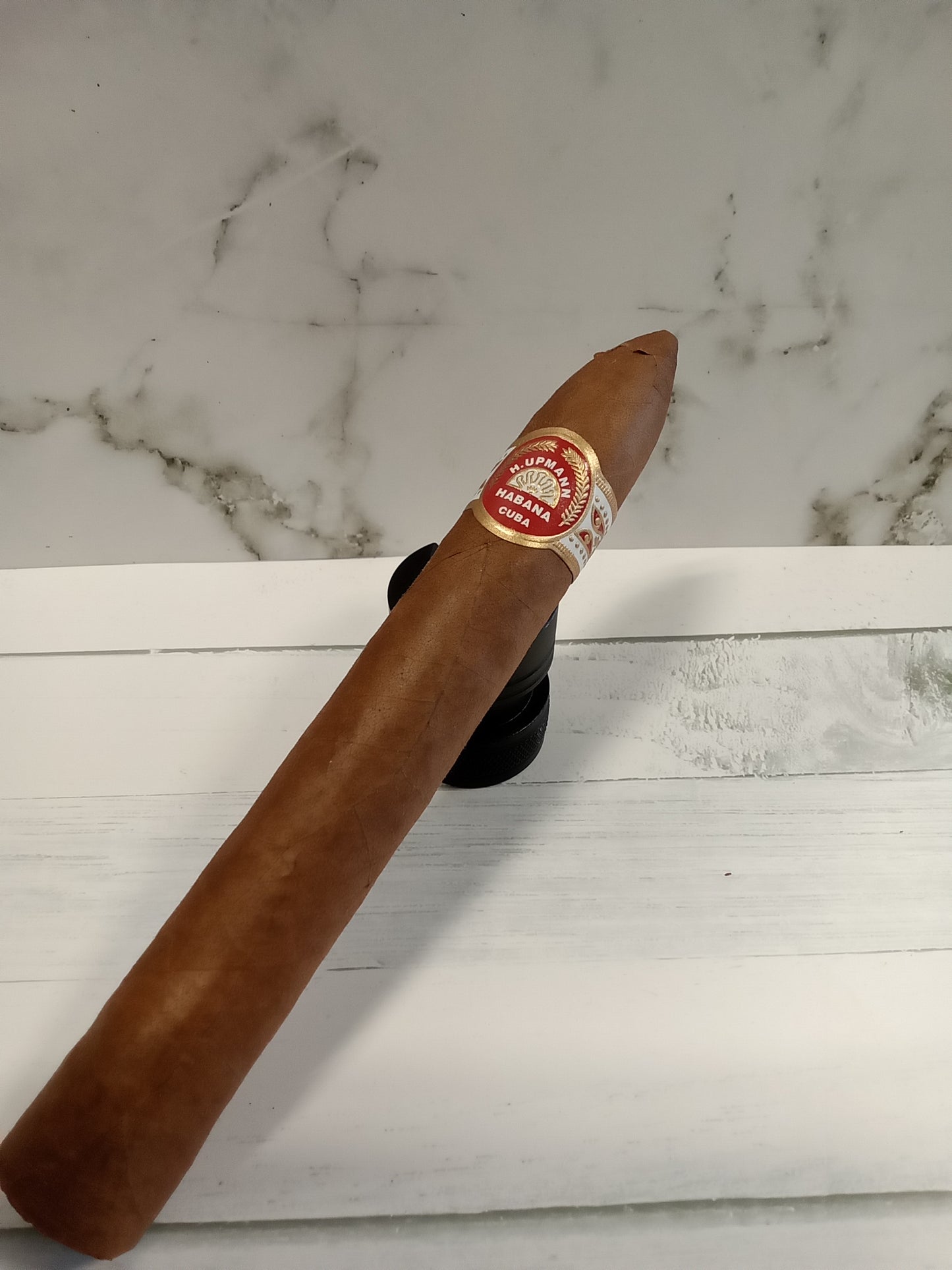 H. Upmann No 2