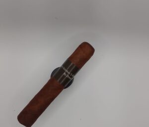 Drew Estate Factory smokes Robusto