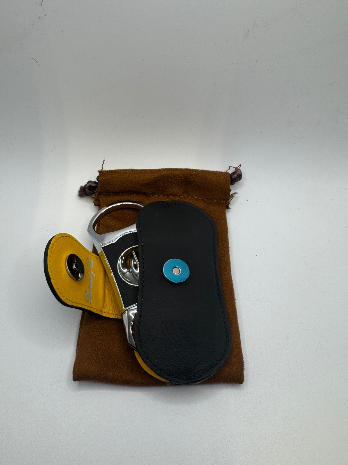 Brizard & Co. V-cut Cigar Cutter with case- Black